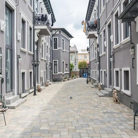 4 City Bucharest Exterior photo