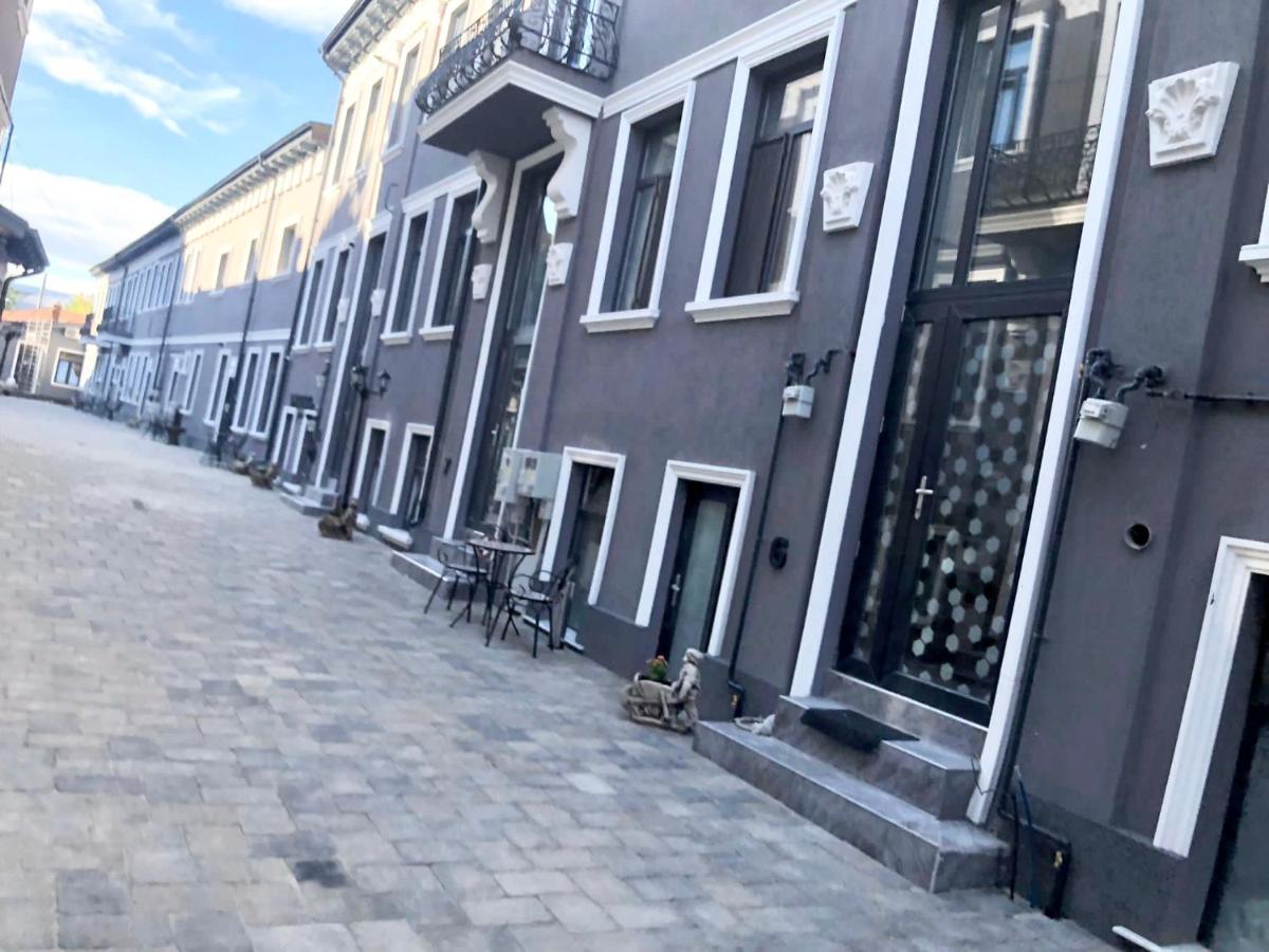 4 City Bucharest Exterior photo